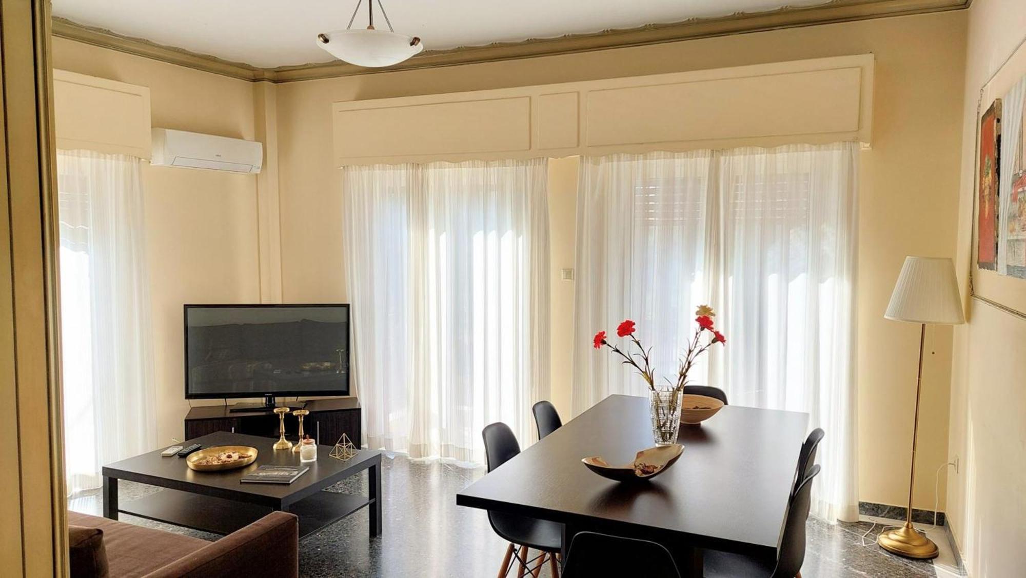 Elegant Apartment In Acropolis With Roof Garden 아테네 외부 사진